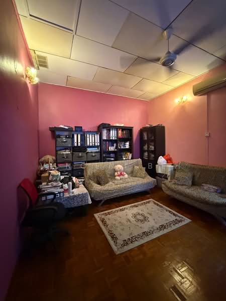 2-storey Terraced House for Sale in Ampang Jaya (Ampang) - Vincent Beh - Living Room - PropertyGuru.com.my