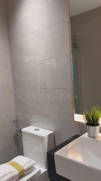 Kediaman Servis untuk Dijual di Aethera Residences - Louis Koh - Bathroom - PropertyGuru.com.my