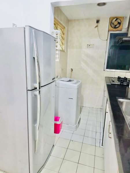 Apartment for Rent at Pangsapuri Halaman Murni - Basri Munir - Kitchen - PropertyGuru.com.my