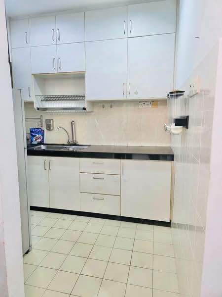 Apartment for Rent at Pangsapuri Halaman Murni - Basri Munir - Kitchen - PropertyGuru.com.my