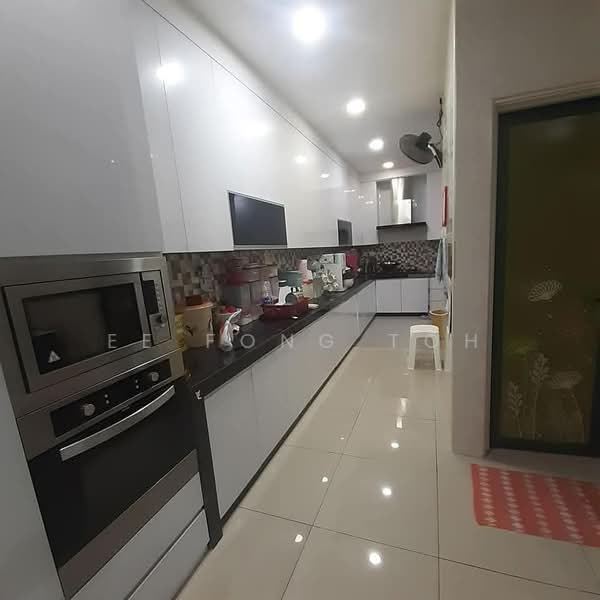 Cluster House for Sale in Taman Sri Pulai Perdana (Skudai) - Ee Fong Toh - Kitchen - PropertyGuru.com.my