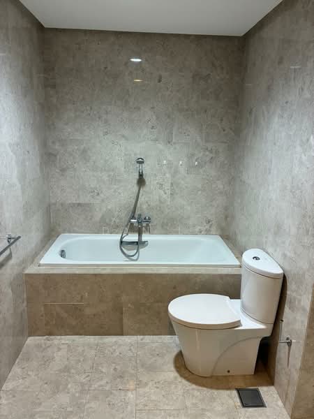 Service Residence for Rent at Hampshire Place - Dan Lo - Bathroom - PropertyGuru.com.my