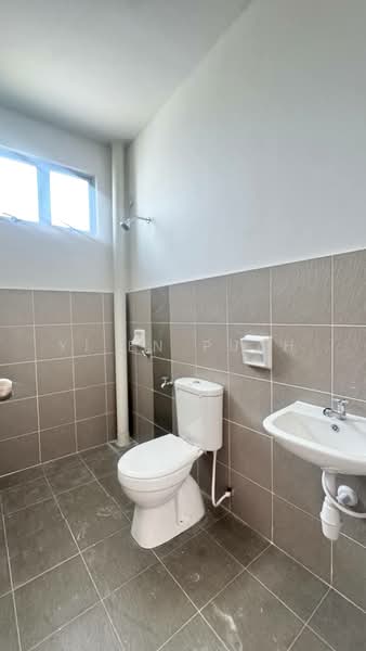 2-storey Terraced House for Sale in Taman Bestari Perdana (Pasir Gudang) - Yi En Puah - Bathroom - PropertyGuru.com.my