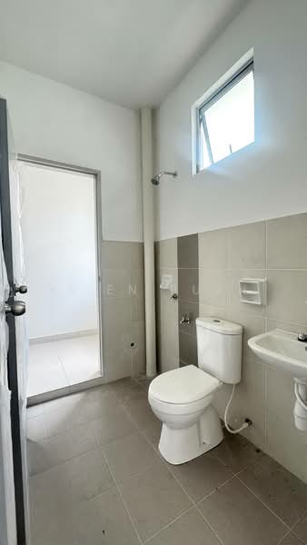 2-storey Terraced House for Sale in Taman Bestari Perdana (Pasir Gudang) - Yi En Puah - Bathroom - PropertyGuru.com.my