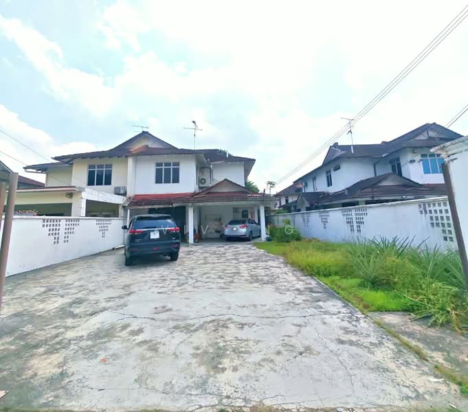 Rumah Berkembar untuk Dijual di Taman Bukit Kempas (Tampoi) - Vivy Ng - PropertyGuru.com.my