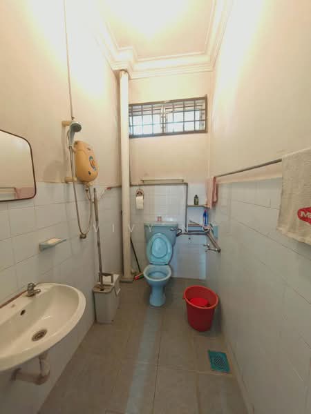 Rumah Berkembar untuk Dijual di Taman Bukit Kempas (Tampoi) - Vivy Ng - PropertyGuru.com.my