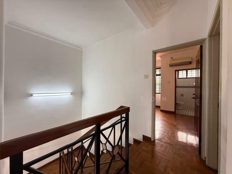 Rumah Teres 2-Tingkat untuk Dijual di Taman Molek (Johor Bahru) - Ee Fong Toh - Corridor - PropertyGuru.com.my