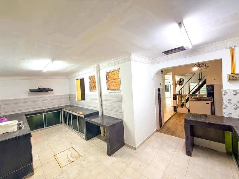 1-storey Terraced House for Sale in Pekan Batu 9 (Cheras) - Azmi . - PropertyGuru.com.my