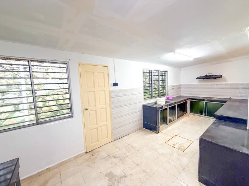1-storey Terraced House for Sale in Pekan Batu 9 (Cheras) - Azmi . - PropertyGuru.com.my