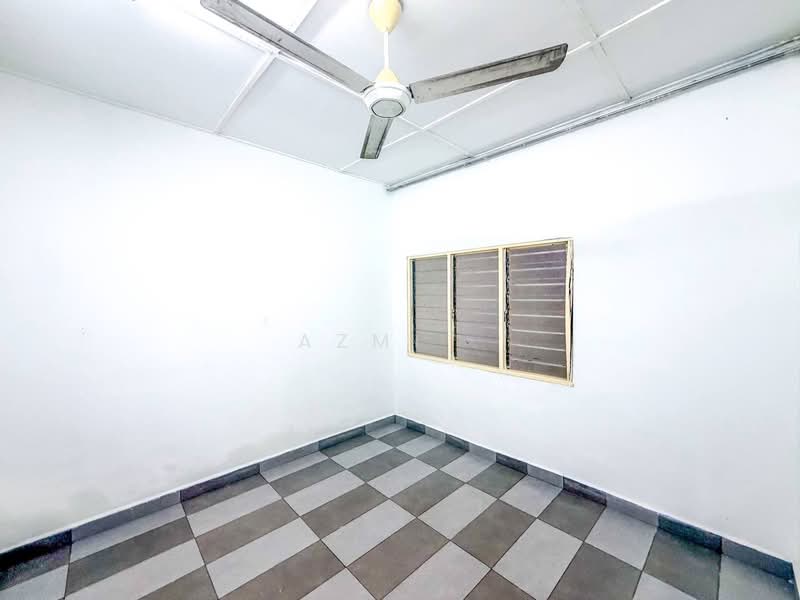 1-storey Terraced House for Sale in Pekan Batu 9 (Cheras) - Azmi . - PropertyGuru.com.my
