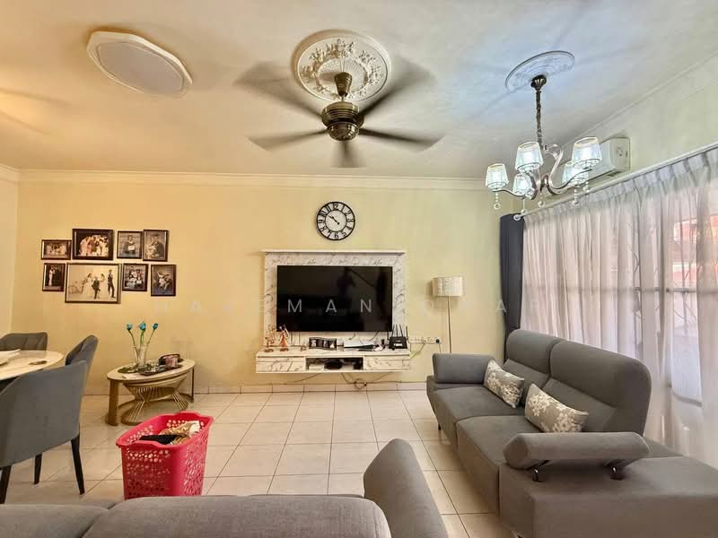 Rumah Teres 2-Tingkat untuk Dijual di Bandar Damai Perdana (Cheras) - Hazeman Omar - Living Room - PropertyGuru.com.my