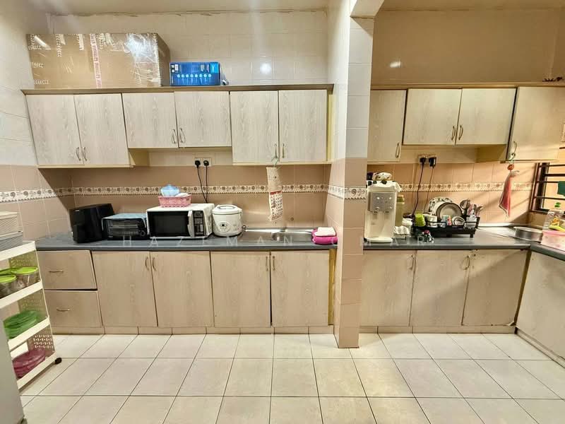 Rumah Teres 2-Tingkat untuk Dijual di Bandar Damai Perdana (Cheras) - Hazeman Omar - Kitchen - PropertyGuru.com.my