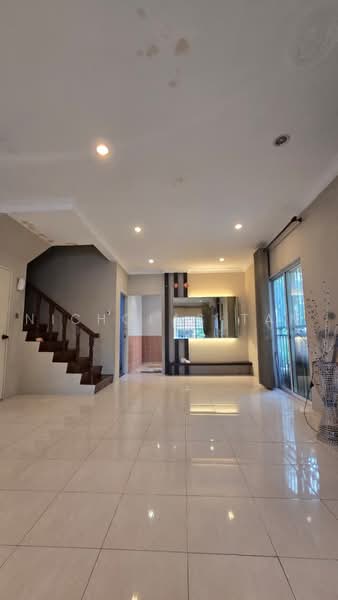 2-storey Terraced House for Sale in Taman Riveria (Samarahan) - Nicholas Tan - Living Room - PropertyGuru.com.my
