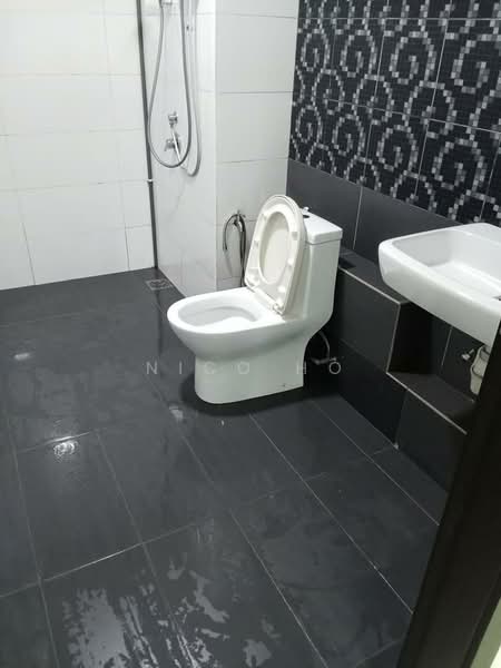 Service Residence for Sale at Wave @ Marina Cove - Nico Ho - Bathroom - PropertyGuru.com.my