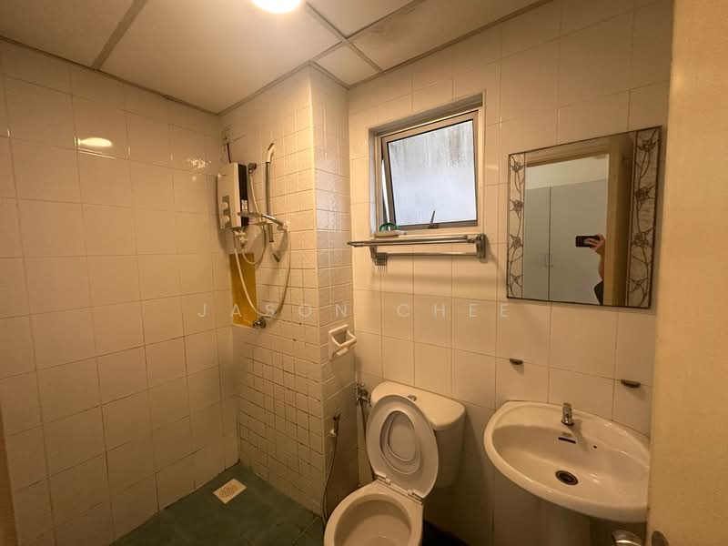 Kediaman Servis untuk Disewa di Metropolitan Square - Jason Chee - Bathroom - PropertyGuru.com.my