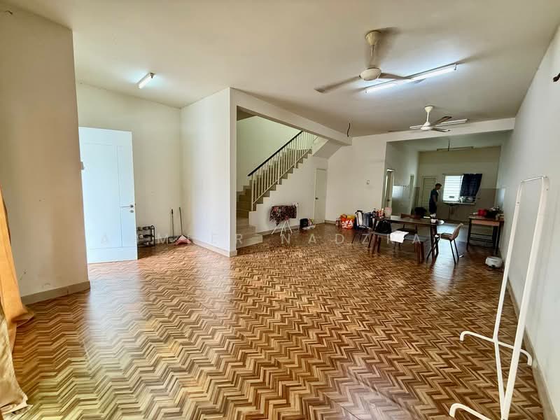 2-storey Terraced House for Sale in Jenjarom (Selangor) - Ammeer Nadzrai - Living Room - PropertyGuru.com.my