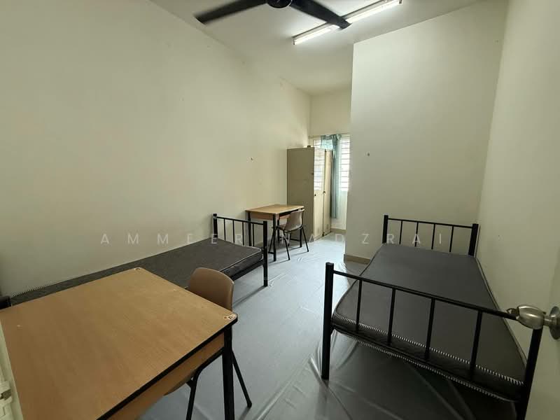 2-storey Terraced House for Sale in Jenjarom (Selangor) - Ammeer Nadzrai - Bedroom - PropertyGuru.com.my