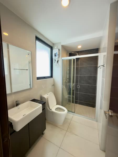 Condominium for Rent at Bay Point @ Country Garden Danga Bay - Eve Neo - Bathroom - PropertyGuru.com.my