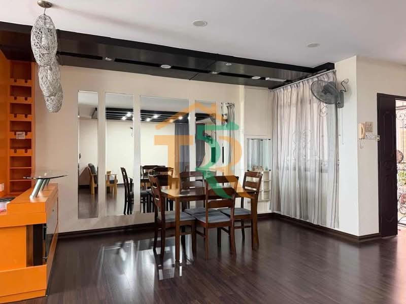 Pangsapuri untuk Dijual di Pangsapuri Maharani (City Towers) - Micole Tan - Dining Room - PropertyGuru.com.my