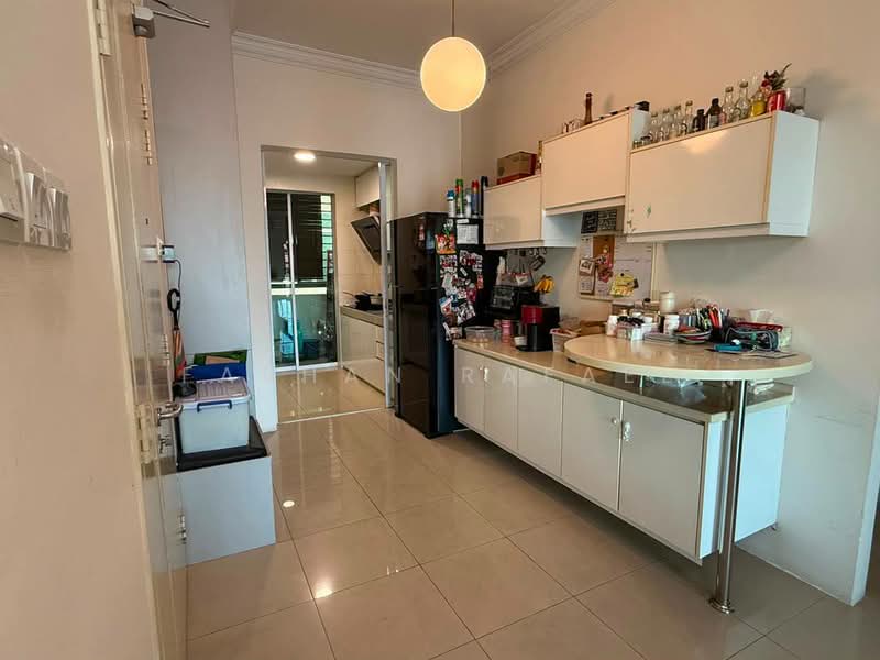 Rumah Bandar untuk Dijual di Bandar Utama (Selangor) - Farhan Rafael - Kitchen - PropertyGuru.com.my