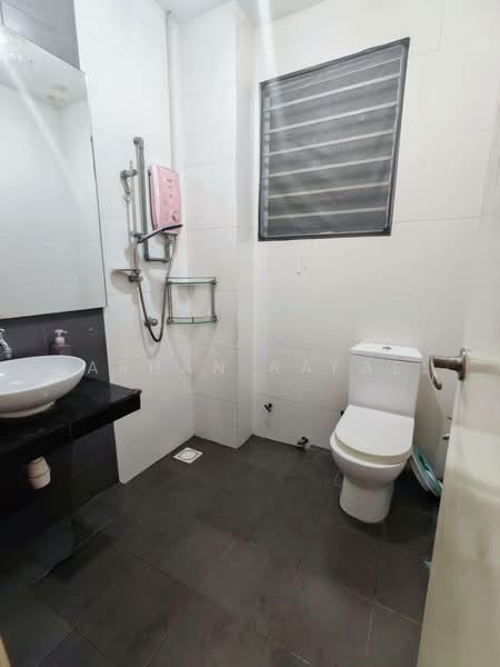 Rumah Bandar untuk Dijual di Bandar Utama (Selangor) - Farhan Rafael - Bathroom - PropertyGuru.com.my