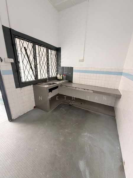 Rumah Teres 1-Tingkat untuk Disewa di Taman Sentosa (Johor Bahru) - Kenneth Tan - Kitchen - PropertyGuru.com.my