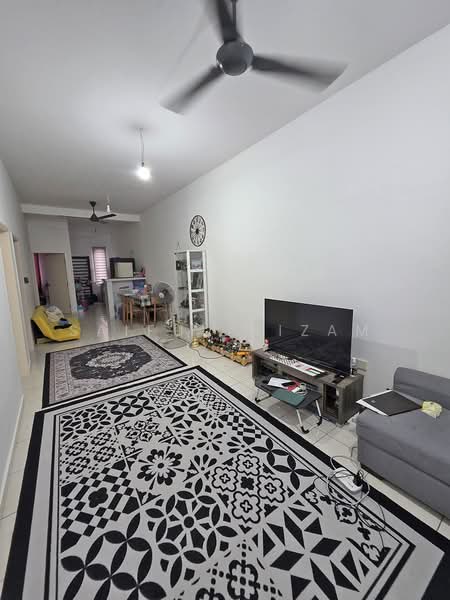 1-storey Terraced House for Sale in Seremban (Negeri Sembilan) - Saiful Nizam - Living Room - PropertyGuru.com.my