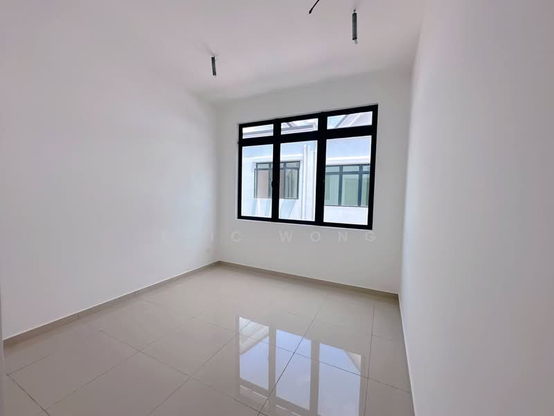 Rumah Teres 2-Tingkat untuk Disewa di Bandar Seri Alam (Masai) - Eric Wong - PropertyGuru.com.my