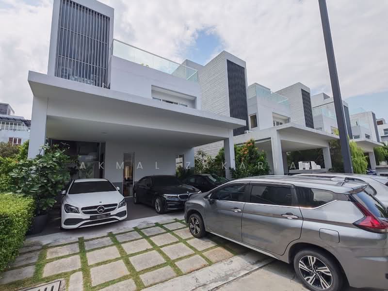 Banglo Lot Kosong untuk Dijual di Lakefront Villa (Cyberjaya) - Akmal Zakaria - PropertyGuru.com.my