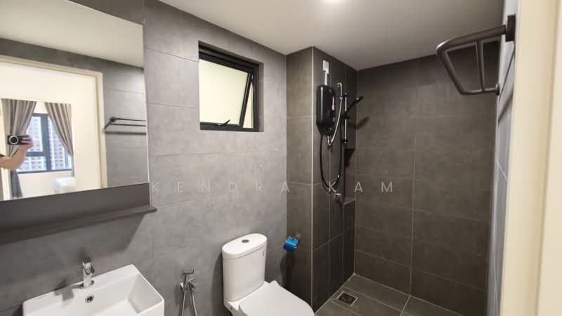 Kondominium untuk Disewa di D'Terra Residences - Kendra Kam - Bathroom - PropertyGuru.com.my