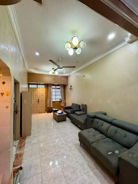 1-storey Terraced House for Sale in Taman Nusa Bestari (Iskandar Puteri (Nusajaya)) - Ee Fong Toh - Living Room - PropertyGuru.com.my