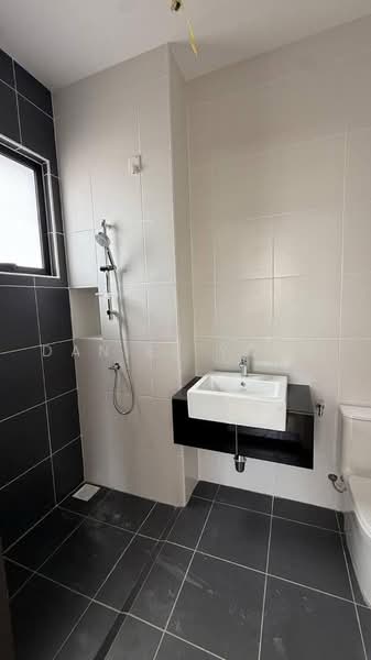 Cluster House for Sale in Eco Botanic 2 (Iskandar Puteri (Nusajaya)) - Daniel Yong - Bathroom - PropertyGuru.com.my