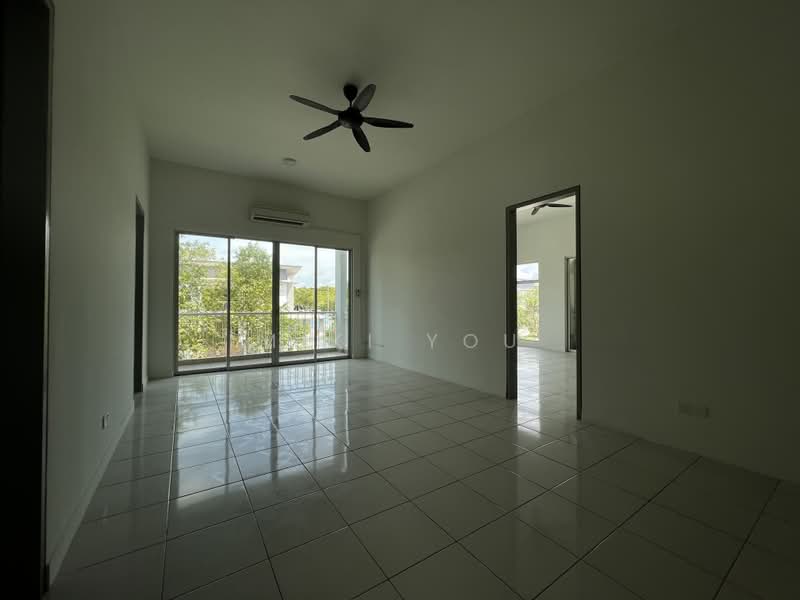 2-storey Terraced House for Rent in Bandar Rimbayu (Telok Panglima Garang) - Miki You - Living Room - PropertyGuru.com.my