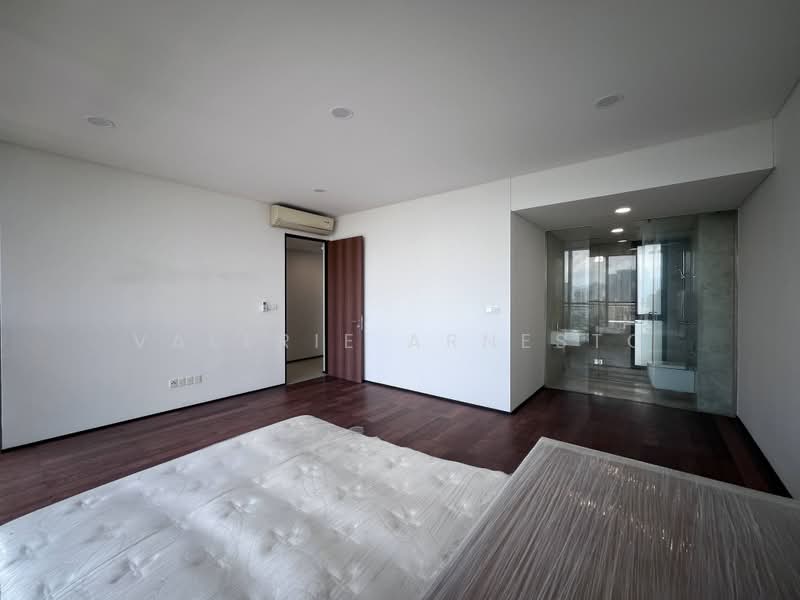 Condominium for Rent at The Fennel - Valerie Arnesto - Master Bedroom - PropertyGuru.com.my