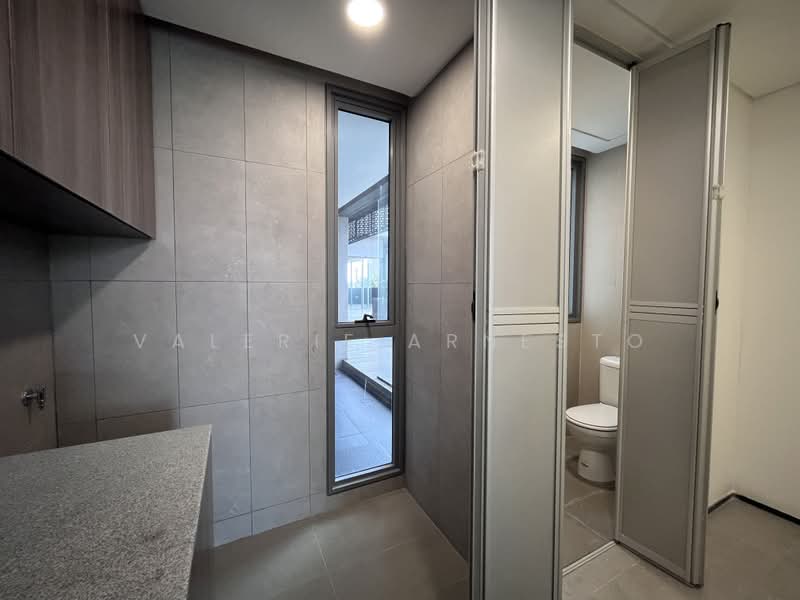 Condominium for Rent at The Fennel - Valerie Arnesto - Kitchen w/ Maid's Room & Bathroom - PropertyGuru.com.my