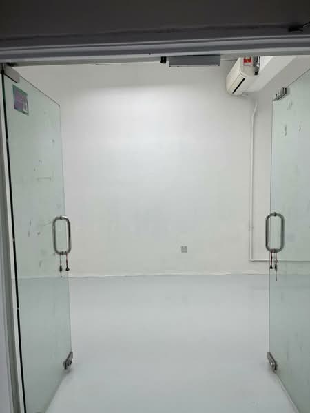 Shop / Office untuk Dijual di Subang Jaya (Selangor) - Jeffrey Yap - Entrance - PropertyGuru.com.my