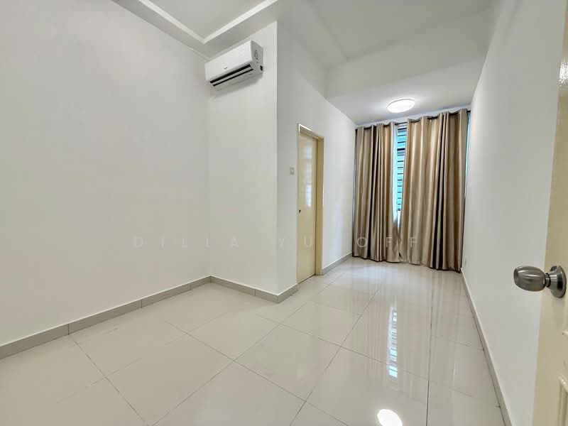 2-storey Terraced House for Rent in Taman Dato Demang (Seri Kembangan) - DILLA YUSOFF - Interior - PropertyGuru.com.my