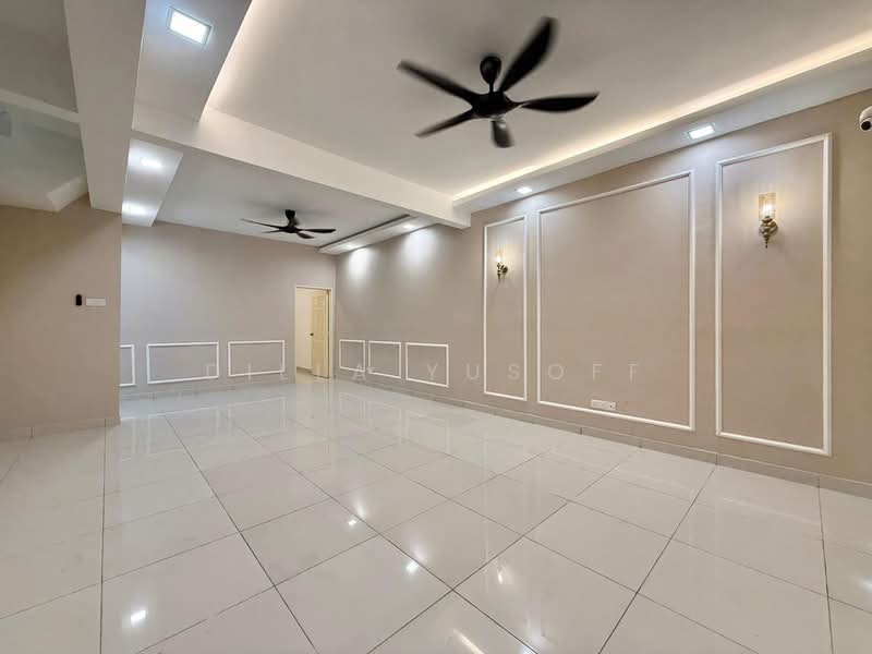 2-storey Terraced House for Rent in Taman Dato Demang (Seri Kembangan) - DILLA YUSOFF - Living Room - PropertyGuru.com.my