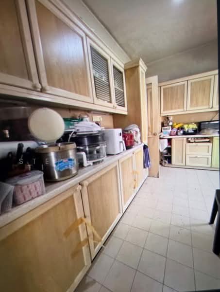 Bungalow House for Sale in Taman Bukit Pantai (Bangsar) - Stephanie Chen - Kitchen - PropertyGuru.com.my