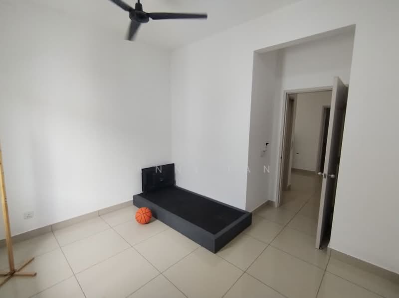 2-storey Terraced House for Rent in Tanjong Duabelas (Selangor) - Danny Tan - Bedroom - PropertyGuru.com.my