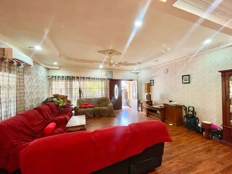 Rumah Teres 2-Tingkat untuk Dijual di Bandar Nusaputra (Puchong) - Akmal Zakaria - PropertyGuru.com.my