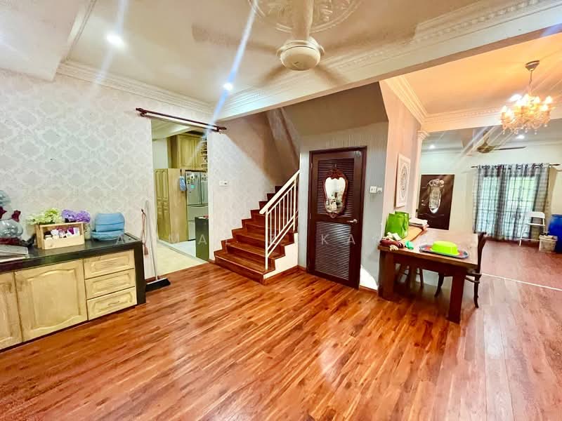 Rumah Teres 2-Tingkat untuk Dijual di Bandar Nusaputra (Puchong) - Akmal Zakaria - PropertyGuru.com.my