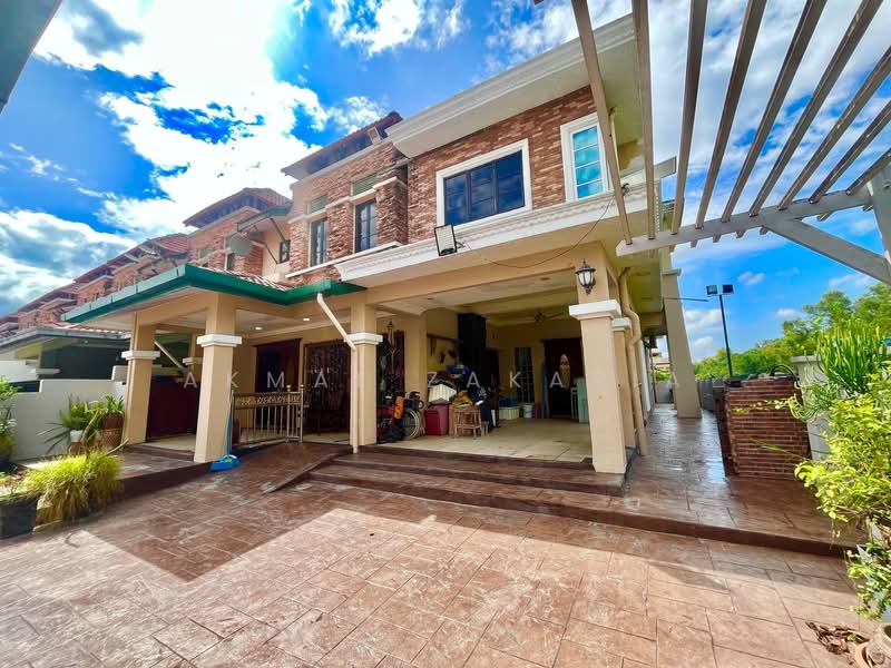 Rumah Teres 2-Tingkat untuk Dijual di Bandar Nusaputra (Puchong) - Akmal Zakaria - PropertyGuru.com.my