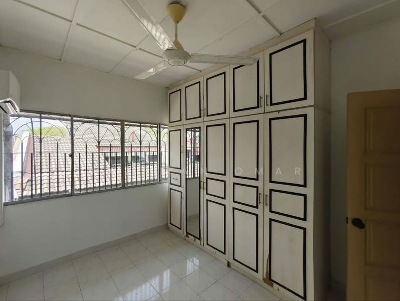 Rumah Teres 2-Tingkat untuk Dijual di Taman Sri Gombak (Gombak) - Hazeman Omar - Bedroom - PropertyGuru.com.my