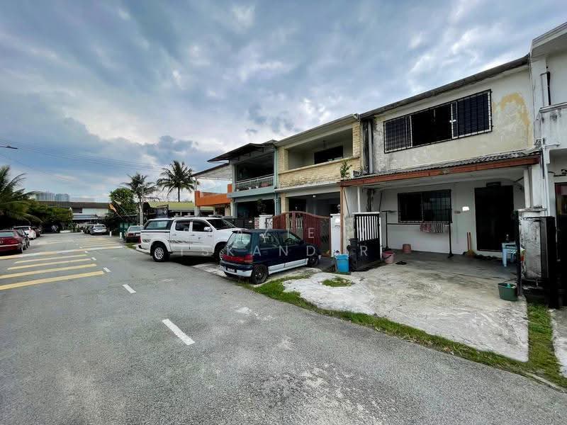 Rumah Teres 2-Tingkat untuk Dijual di Taman Selayang Utama (Selayang) - Shaziery Iskandar - Exterior - PropertyGuru.com.my