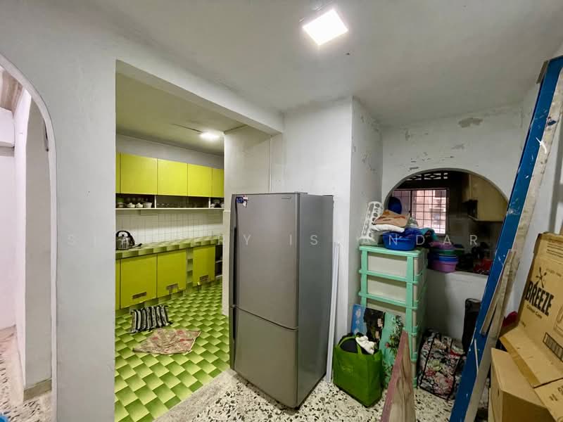 Rumah Teres 2-Tingkat untuk Dijual di Taman Selayang Utama (Selayang) - Shaziery Iskandar - Kitchen - PropertyGuru.com.my