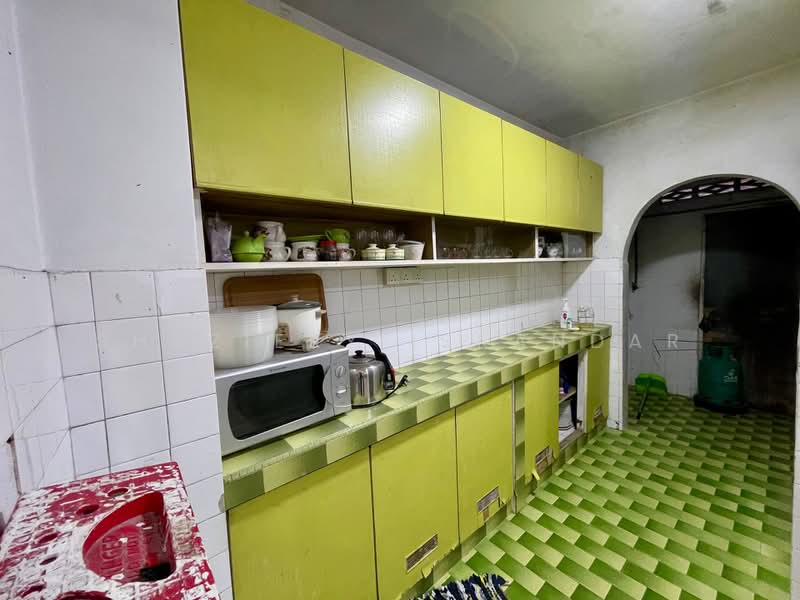 Rumah Teres 2-Tingkat untuk Dijual di Taman Selayang Utama (Selayang) - Shaziery Iskandar - Kitchen - PropertyGuru.com.my