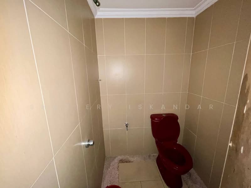 Rumah Teres 2-Tingkat untuk Dijual di Taman Selayang Utama (Selayang) - Shaziery Iskandar - Bathroom - PropertyGuru.com.my