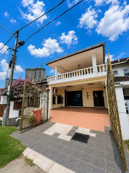 2.5-storey Terraced House for Sale in Bandar Sri Damansara (Selangor) - Nadrah Omar - Exterior - PropertyGuru.com.my