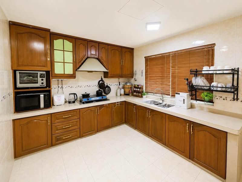 2.5-storey Terraced House for Sale in Bandar Sri Damansara (Selangor) - Nadrah Omar - Kitchen - PropertyGuru.com.my
